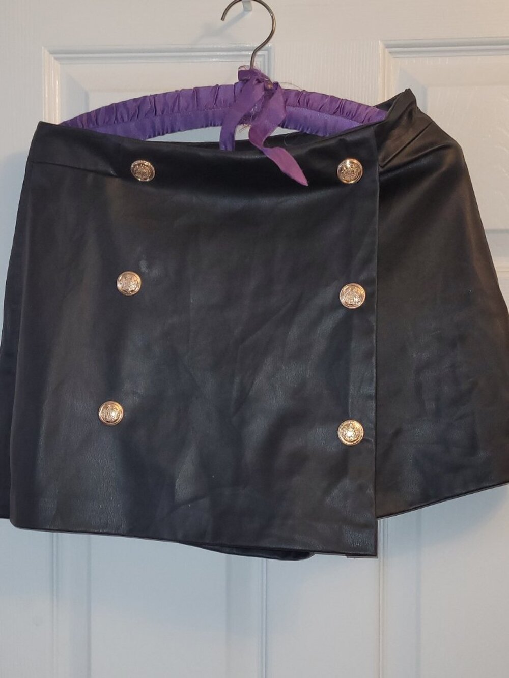 🌹NWOT🌹 Zara Black Skort Faux Leather with Gold Buttons